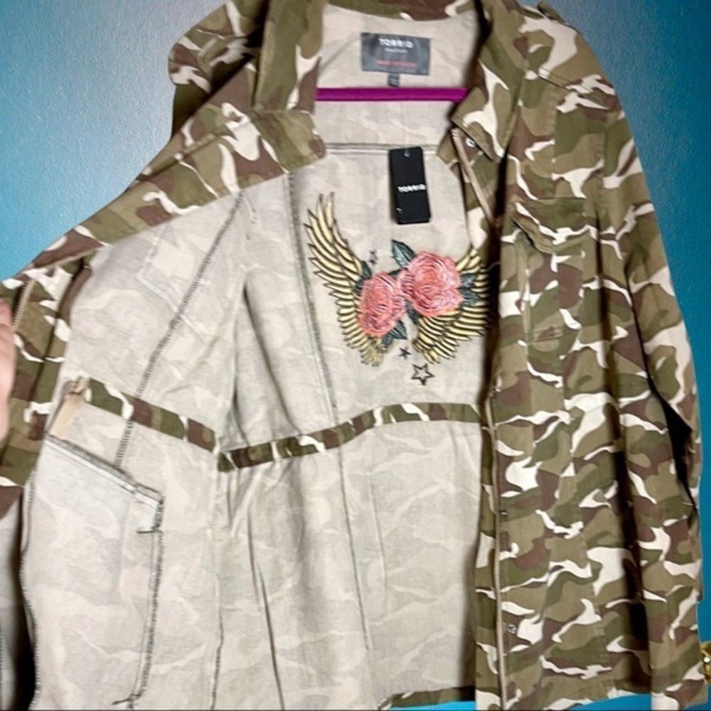 Torrid Camo Embroidered Twill Anorak Jacket Size 2 2XL 18/20 - Picture 8 of 15